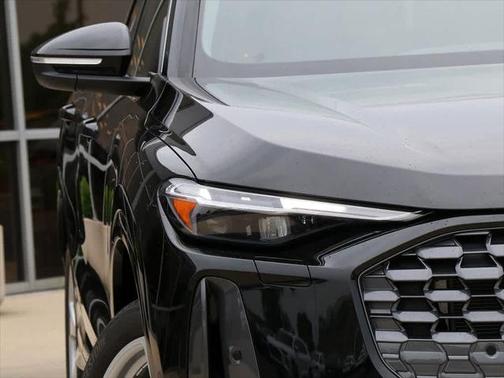 2025 Audi Q5 Premium Plus
