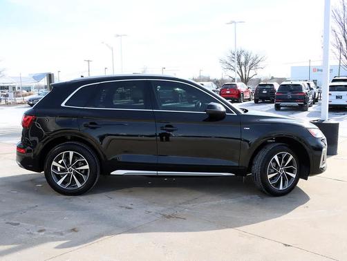 2023 Audi Q5 45 S line Premium