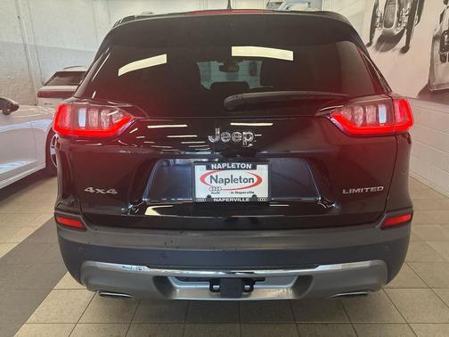 Diamond Black Crystal Pearlcoat 2019 Jeep Cherokee Limited