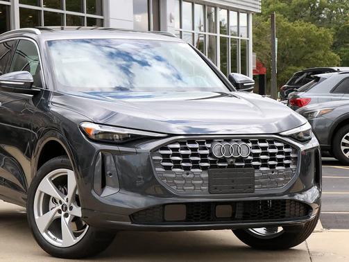 2025 Audi Q5 Premium Plus