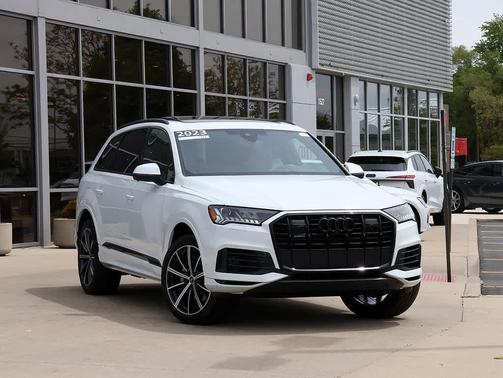 Glacier White Metallic 2023 Audi Q7 55 Premium Plus