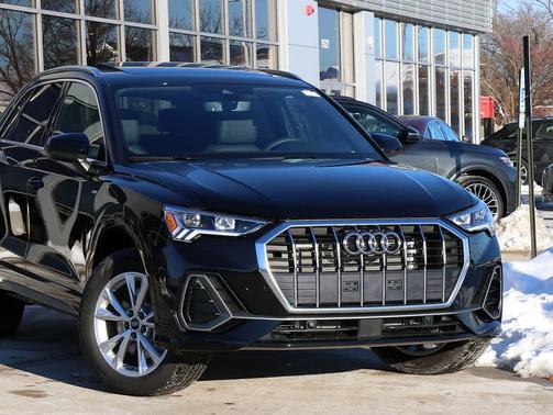 2025 Audi Q3 Premium 45 TFSI S line quattro Tiptronic