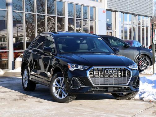 2025 Audi Q3 Premium 45 TFSI S line quattro Tiptronic
