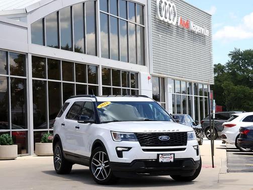 White Platinum Metallic Tri-Coat 2018 Ford Explorer Sport