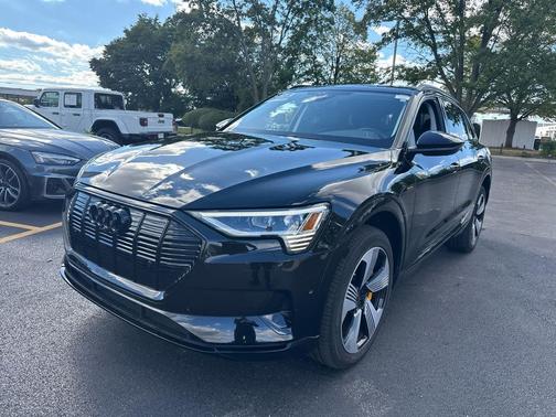 2023 Audi e-tron Premium Plus quattro