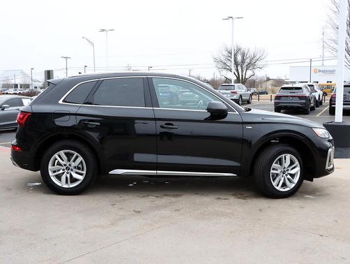 2023 Audi Q5 45 S line Premium