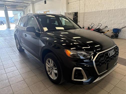 2023 Audi Q5 45 S line Premium