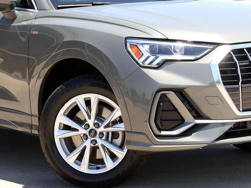 Chronos Gray Metallic 2023 Audi Q3 Premium 45 TFSI S line quattro Tiptronic