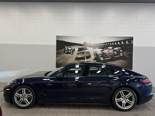 2020 Porsche Panamera 4