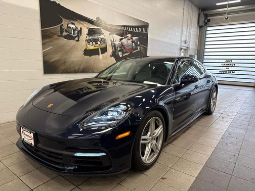 2020 Porsche Panamera 4
