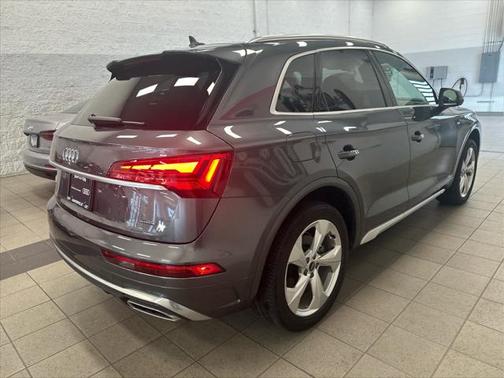 2023 Audi Q5 45 S line Premium Plus