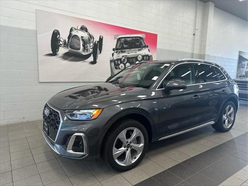 2023 Audi Q5 45 S line Premium Plus