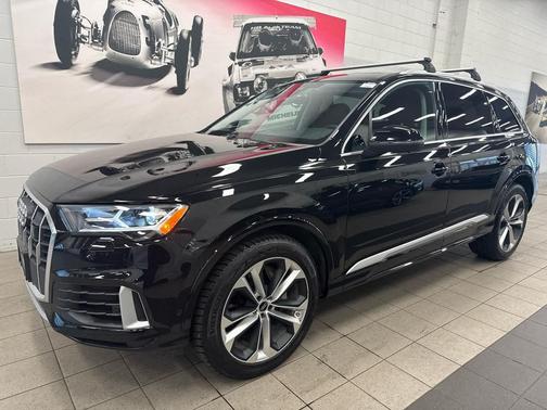 2023 Audi Q7 55 Premium Plus