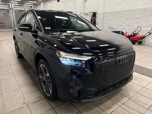 2024 Audi Q4 e-tron Premium Plus 50 quattro