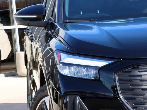 2024 Audi Q4 e-tron Premium Plus 50 quattro