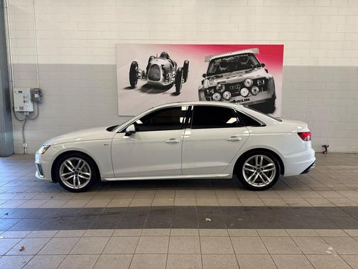 2023 Audi A4 45 S line Premium