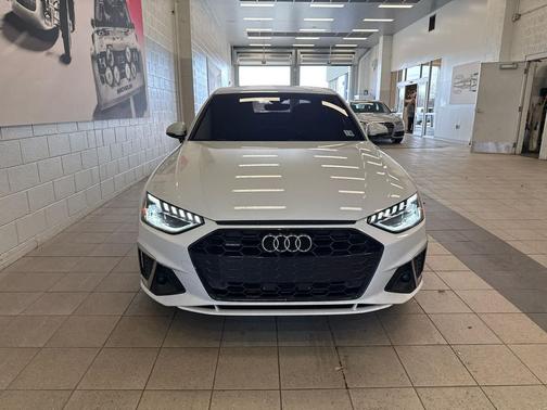 2023 Audi A4 45 S line Premium