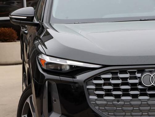 2025 Audi Q5 Premium Plus TFSI quattro S tronic