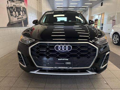 Mythos Black Metallic 2023 Audi Q5 45 S line Premium Plus