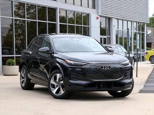 2025 Audi Q6 e-tron Premium Plus quattro