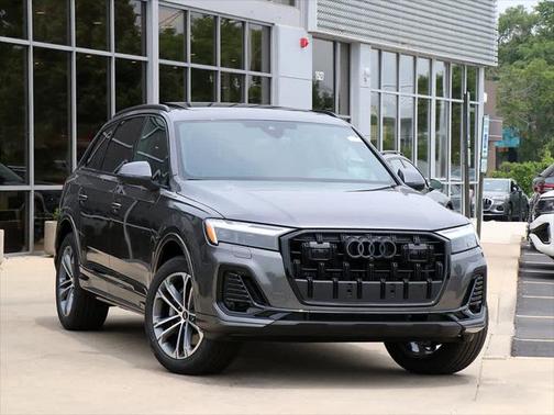 2025 Audi Q7 45 Premium Plus