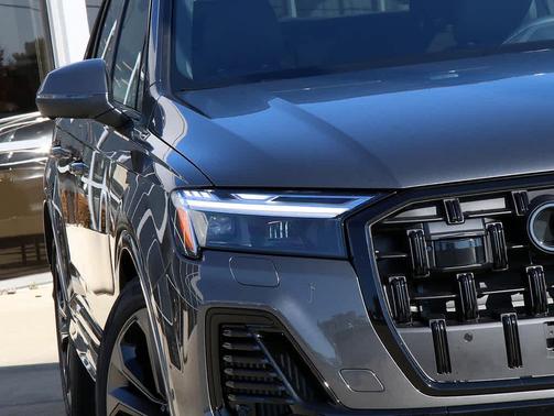 2026 Audi Q7 55 Premium Plus