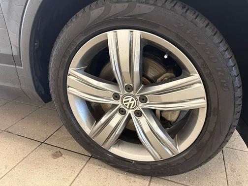 2019 Volkswagen Tiguan 2.0T SEL