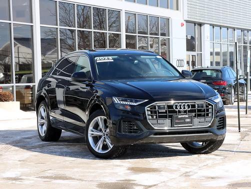 2023 Audi Q8 55 Premium Plus