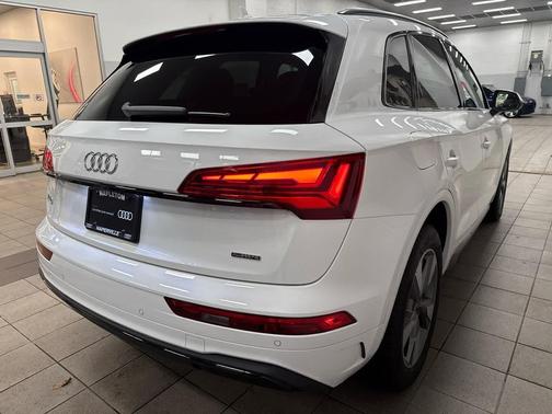 2025 Audi Q5 40 Premium Plus