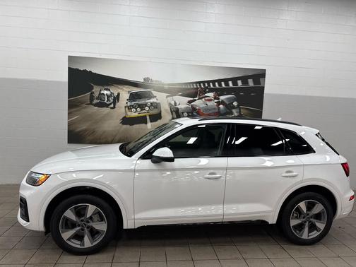 2025 Audi Q5 40 Premium Plus
