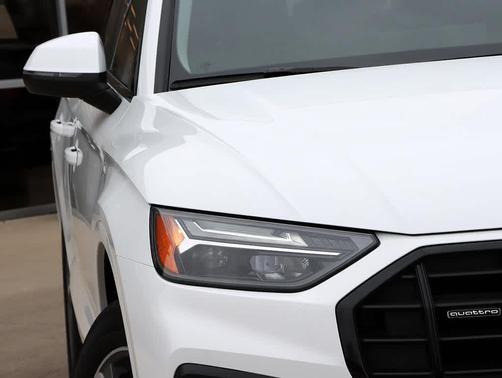 2025 Audi Q5 40 Premium Plus