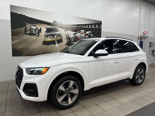 2025 Audi Q5 40 Premium Plus