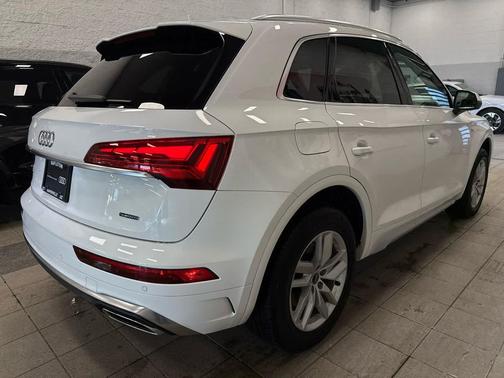 2023 Audi Q5 45 S line Premium