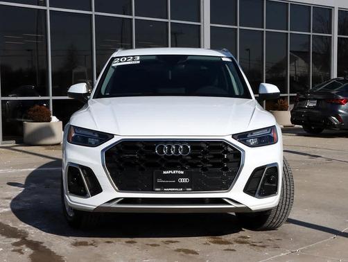 2023 Audi Q5 45 S line Premium