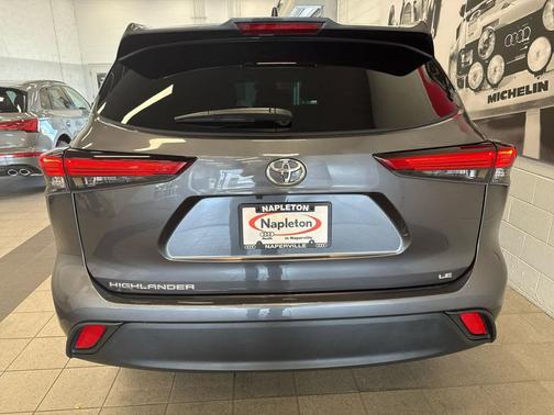 2023 Toyota Highlander LE