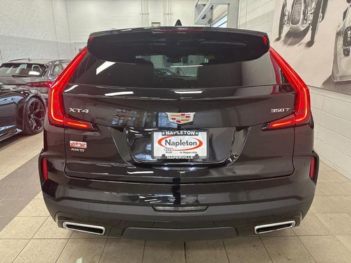 2024 Cadillac XT4 Premium Luxury