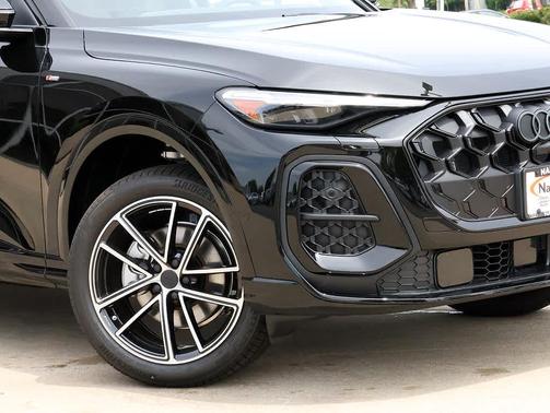 MYTHOS BLACK 2026 Audi Q5 Premium Plus TFSI quattro S tronic