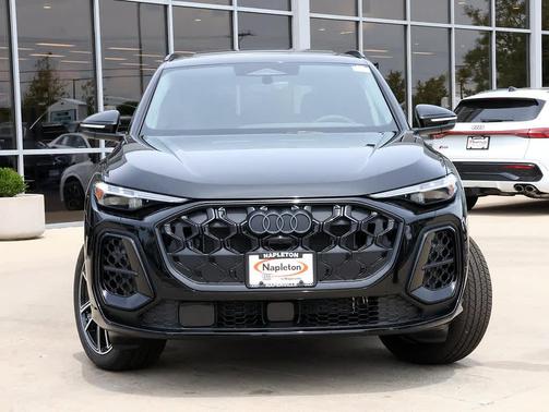 MYTHOS BLACK 2026 Audi Q5 Premium Plus TFSI quattro S tronic
