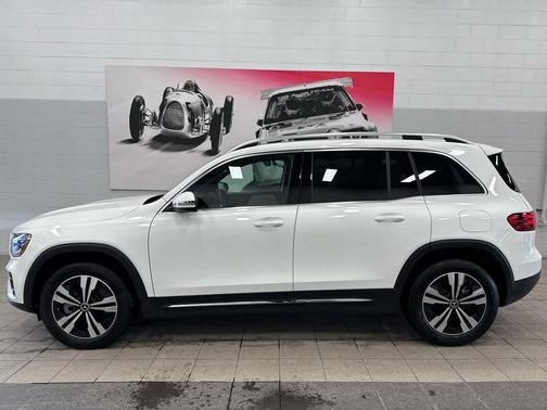 2025 Mercedes-Benz GLB 250 4MATIC