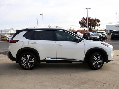 2022 Nissan Rogue Platinum