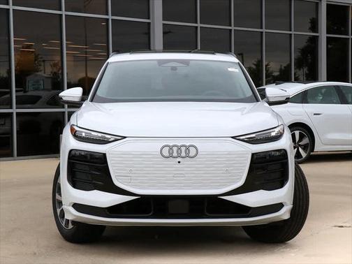 2025 Audi Q6 e-tron Premium Plus quattro