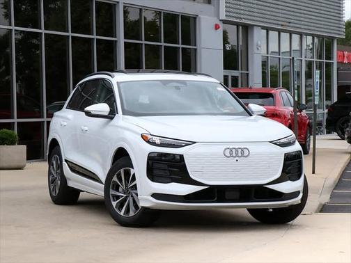 2025 Audi Q6 e-tron Premium Plus quattro