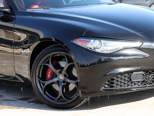 2019 Alfa Romeo Giulia Base