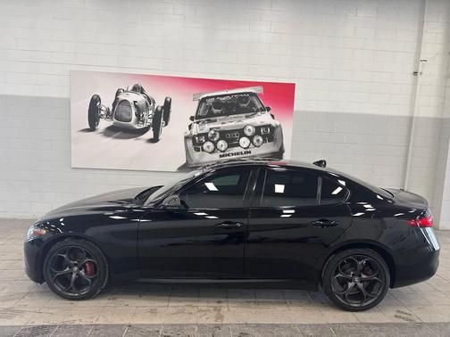 2019 Alfa Romeo Giulia Base