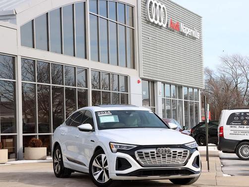 2024 Audi Q8 e-tron Premium Plus