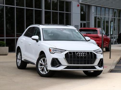 2025 Audi Q3 Premium 45 TFSI S line quattro Tiptronic