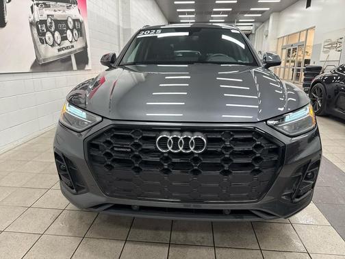 2025 Audi Q5 45 S line Premium