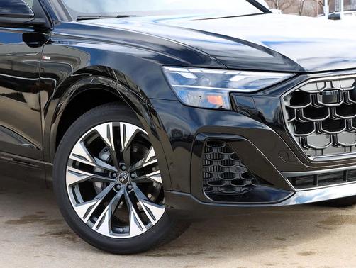 2026 Audi Q8 55 Premium Plus