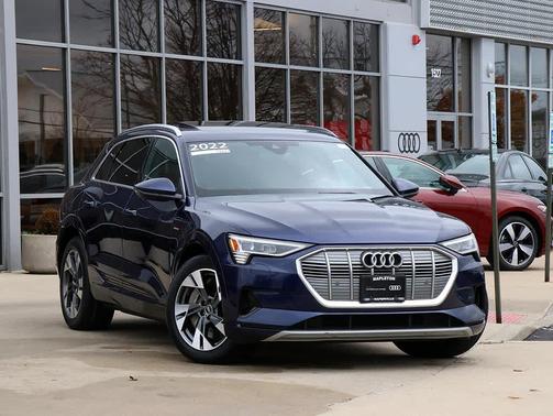 2022 Audi e-tron Premium