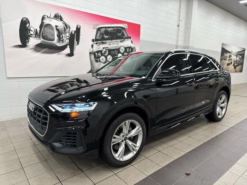 2022 Audi Q8 55 Premium